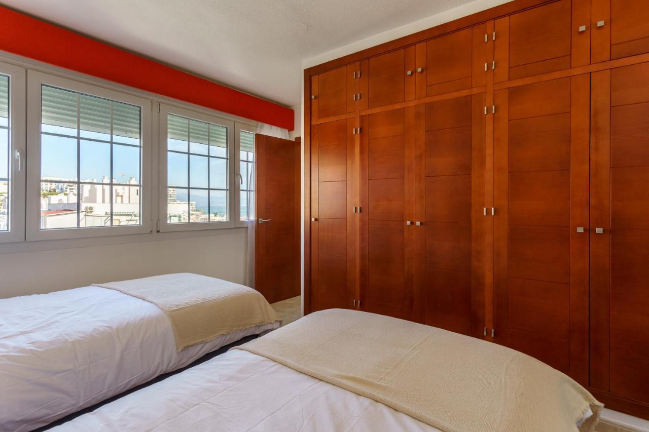 Malagasuite Carihuela Seaviews ตอร์เรโมลิโนส ภายนอก รูปภาพ